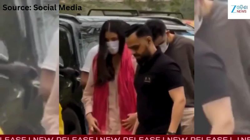 Virat Kohli Viral Video: ଆଇପିଏଲ ଜିତିବା ପରେ ପ୍ରେମାନନ୍ଦ ମହାରାଜଙ୍କ ପାଖରେ ପହଞ୍ଚିଲେ ବିରାଟ-ଅନୁଷ୍କା, ଭାଇରାଲ ହେଉଛି ଏହି ଭିଡିଓ...