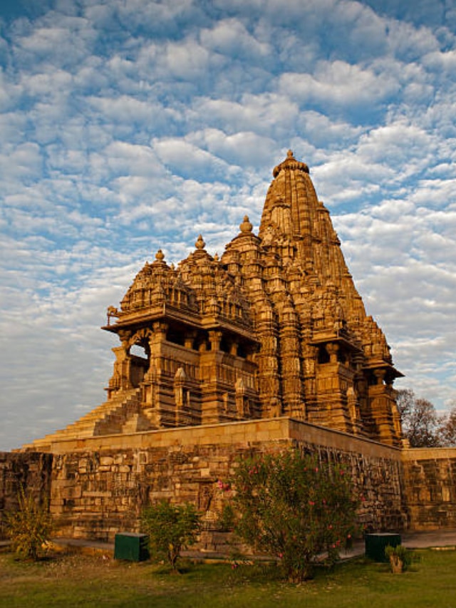 ये हैं दुनिया के 10 सबसे बड़े हिंदू मंदिर, कलाकारी और वास्तुशिल्प से लोगों को करते हैं अचंभित 